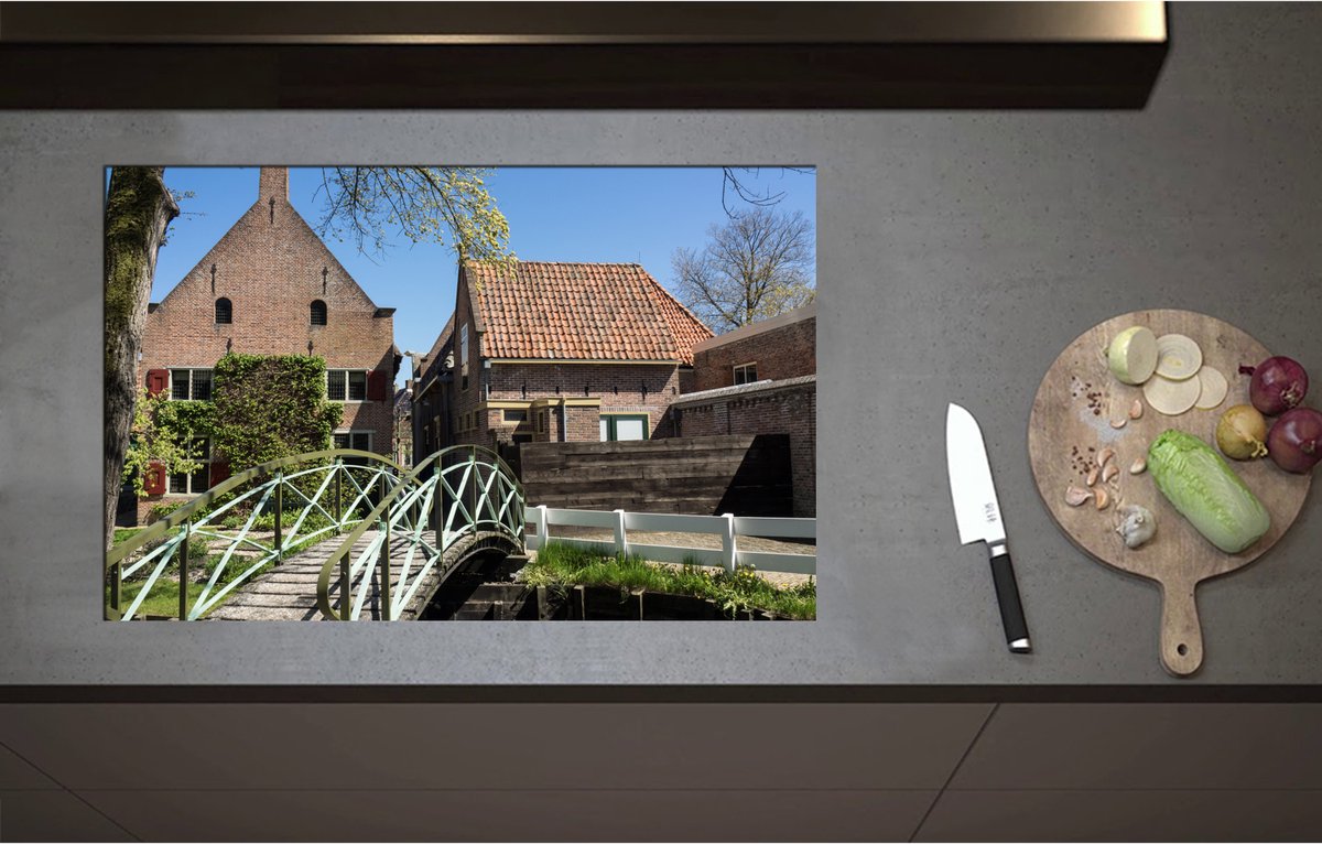 Inductieplaat Beschermer - Bruggetje voor Nederlandse Huizen - 80x52 cm - 2 mm Dik - Inductie Beschermer - Bescherming Inductiekookplaat - Kookplaat Beschermer van Zwart Vinyl