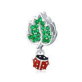 Charm pendentif en argent Coccinelle avec feuille verte