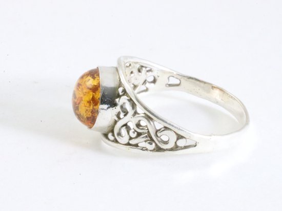 Bague fine en argent ajouré avec ambre - taille 19