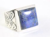Zware bewerkte zilveren ring met lapis lazuli - maat 19
