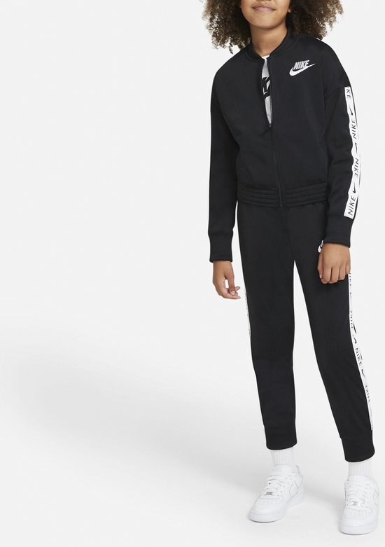 Nike Sportwear Meisjes Trainingspak Maat 164 bol
