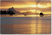 Muurdecoratie Zonsondergang op het eiland Bora Bora - 180x120 cm - Tuinposter - Tuindoek - Buitenposter