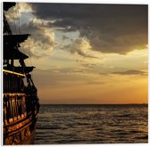 PVC Schuimplaat- Water - Zee - Boot - Schip - Zonsondergang - 50x50 cm Foto op PVC Schuimplaat