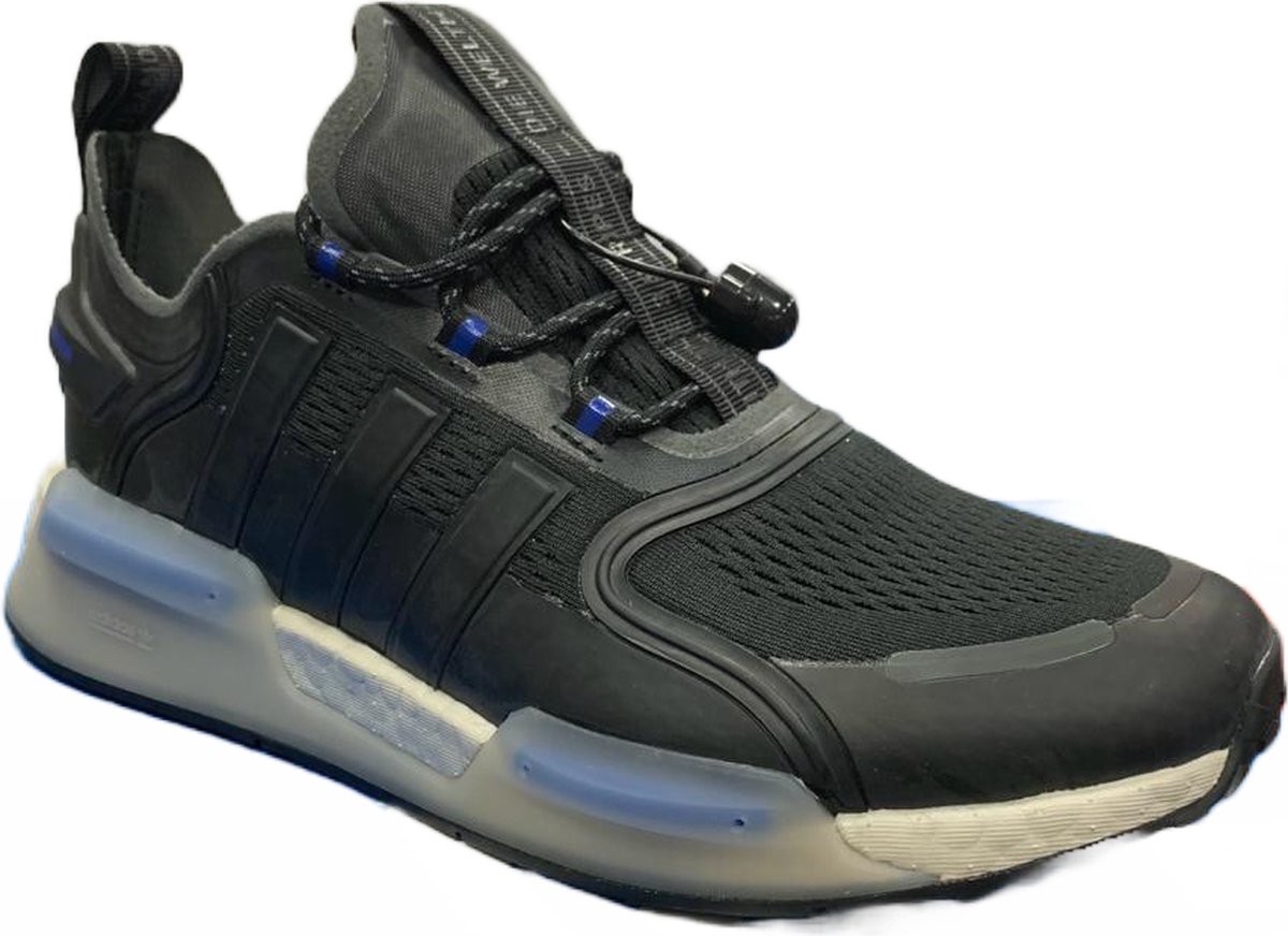 Adidas shoes 3000 price new arrivals
