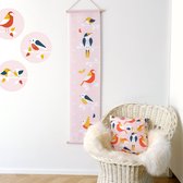 Groeimeter Vogels oud roze 30cm x 130cm - groeimeter - babykameraccessoire - katoen - vogels - roze - oker - babykamer - meisjeskamer - muurdecoratie - stokken - lederlook touwtje