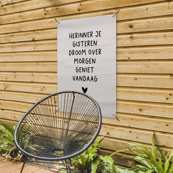 Affiche de jardin texte - Remember Dream Enjoy - Citations - Décoration de jardin Beige - Peinture de jardin extérieur - Décoration de clôture - Jardin - 60x90 cm - Toile de clôture - Toile de jardin - Décoration murale extérieur