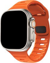 Outdoor Siliconen Sport Band - Oranje - Geschikt voor iWatch 42mm - 44mm - 45mm - 49mm - Waterproof heavy duty silicone smartwatchband - Voor Apple Watch Series Ultra 9 8 7 6 5 4 3 2 1 SE grote modellen