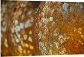 PVC Schuimplaat- Close-up van Bolvormige Gouden Ballen - 120x80 cm Foto op PVC Schuimplaat