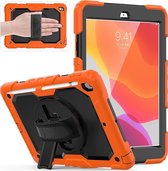 Mobigear Tablethoes geschikt voor Apple iPad 7 (2019) Hardcase Backcover | Mobigear SureGrip Xtreme + Stylus Houder + Schouderband | Schokbestendig iPad 7 (2019) Telefoonhoesje | Anti Shock Proof + Standaard - Zwart / Oranje