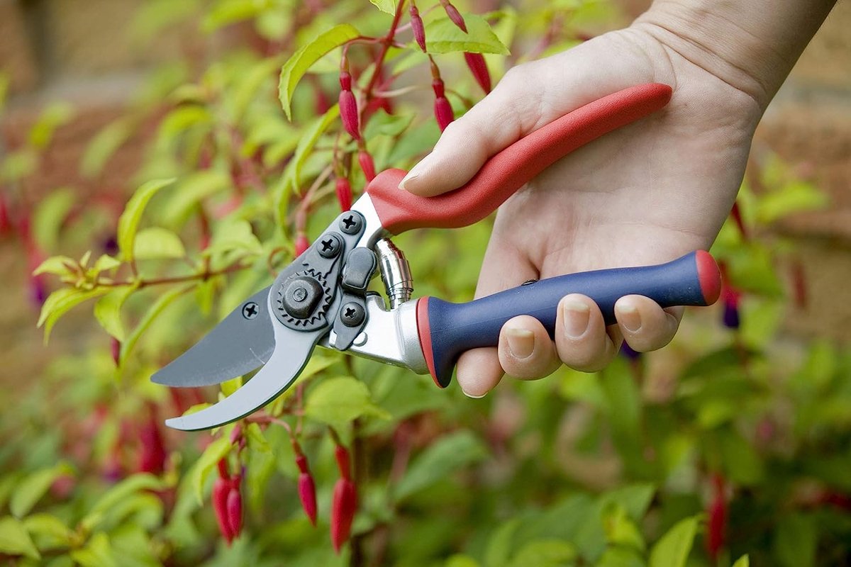 Spear & Jackson Razorsharp Ergo Twist Bypass Snoeischaar