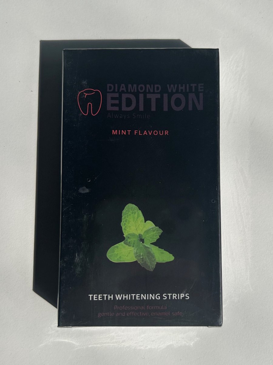 Diamond White Edition - Tand Bleek Strips - Mint smaak - Teeth Whitening Strips - Tandenbleekset - Tandenbleken - 28 bleekstrips - 14 behandelingen - Professionele Tandenbleek Strips - Tandenblekers - Wittere Tanden - Zonder Peroxide - Tanden