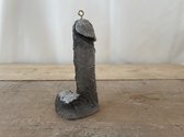 Crazy kerstboomhanger in de vorm van een piemel/penis. Deze kan je in de kerstboom hangen als decoratie en als kunstobject. Kleur transparant, zwart en zilver glitter