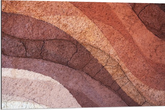Dibond - Lagen van Verschillende Kleuren Stenen in Natuurtinten - 90x60 cm Foto op Aluminium (Wanddecoratie van metaal)