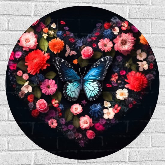Muursticker Cirkel - Hart van Blauwe Vlinder en Verschillende Bloemen op Zwarte Achtergrond - 80x80 cm Foto op Muursticker