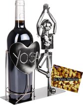 BRUBAKER Wijnflessenhouder Yoga - Metalen sculptuur flessenstandaard omarmend katje - metalen figuur wit cadeau voor yogi en yoga-liefhebbers - met wenskaart