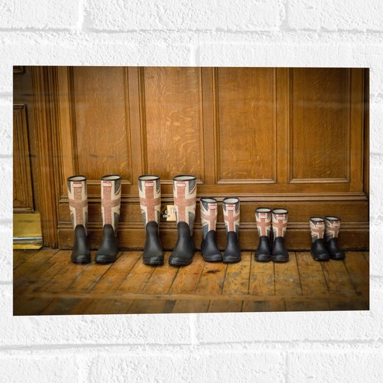 Muursticker - Laarzen op Rij met Engelandse Vlag - 40x30 cm Foto op Muursticker