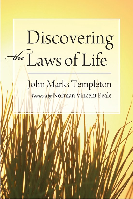 Boek 'Discovering the Laws of Life' door John Marks Templeton, met een voorwoord van Norman Vincent Peale, tegen een achtergrond van gras en zonlicht.
