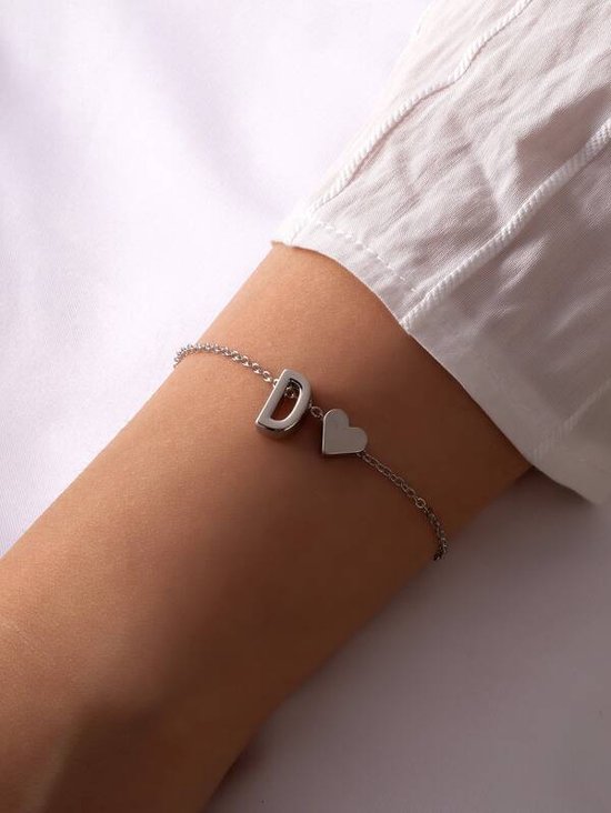 Initiaal Armband met Letter D Zilverkleurig - Naam Armband Cadeau - Geluks Armband op Kaartje - Pax Amare