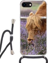 Hoesje met koord Geschikt voor iPhone 7 - Schotse Hooglander - Dieren - Heide - Siliconen - Crossbody - Backcover met Koord - Telefoonhoesje met koord - Hoesje met touw