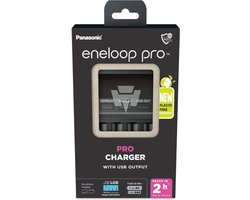 Panasonic Eneloop Pro Snelle Charger Met LCD Display - BQ-CC65E - zwart