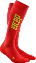 CEP - Pro run ultralight compressiekousen - rood/groen - Maat (kuitomtrek): Dames II: Kuitomtrek 25 - 31 cm