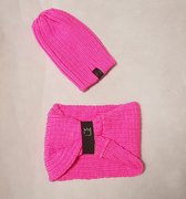 Muts met sjaal - Beanie - Roze: De Winter Favoriet! - Voor kinderen vanaf 3 tot ongeveer 9 jaar.
