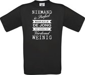 Mijncadeautje - unisex T-shirt - niemand is perfect - familienaam naar keuze - Zwart (maat M)