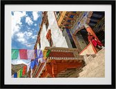 Deknudt Frames Poster in lijst - Nepal - monnik aan tempel - 60x80 cm