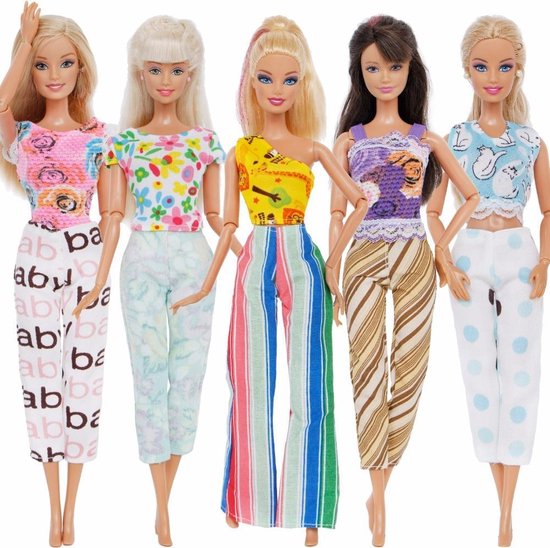5 sets kleding voor Barbie - broeken en topjes - Barbiekleertjes | bol.com