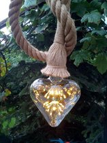Touwlamp vintage 1x1 meter met zwarte plafondplaat en 1 stuks sierlijke retro ledlamp in de vorm van een hart.