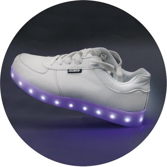 Hopelijk bloemblad tempo LED Sneakers met Instelbaar Licht - Schoenen - Maat 35 | bol.com