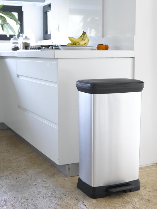 Curver Poubelle a pédale - 50 L - Gris métallisé