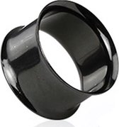 12 mm double flared zwarte titanium tunnel ©LMPiercings