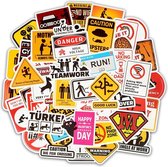 Random sticker mix met 50 waarschuwingen, borden, tekens, grappige teksten etc.