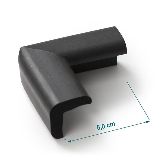 Zwarte schuimstof hoekbeschermer met afmeting 6,0 cm.