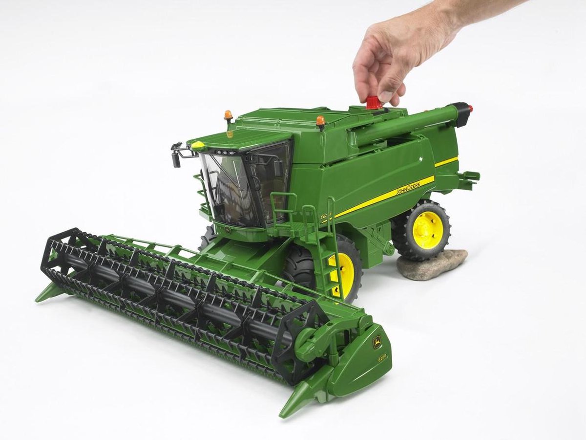 Bruder John Deere T670i Harvester 2132 bol