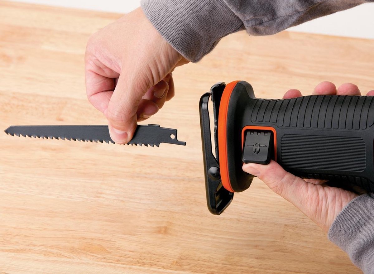 BLACK+DECKER 18V Reciprozaag BDCR18N-XJ thumbnail 3