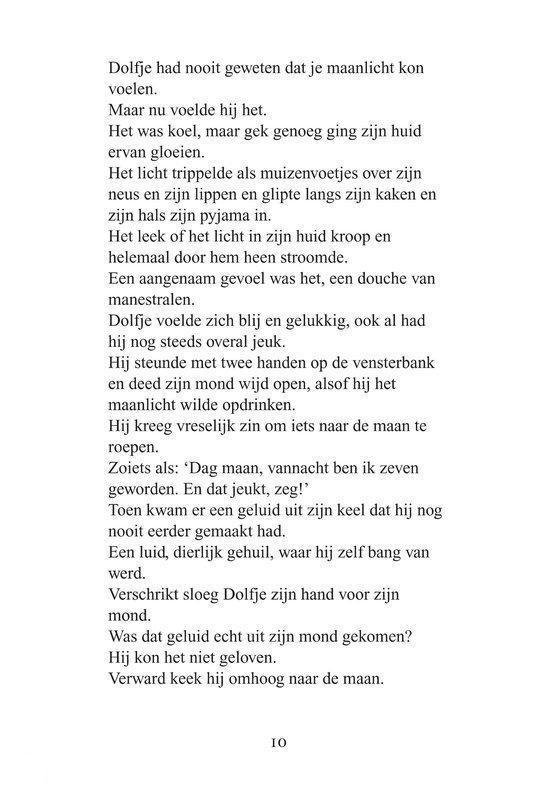 Pagina met tekst over Dolfje die maanlicht voelt en naar de maan kijkt.