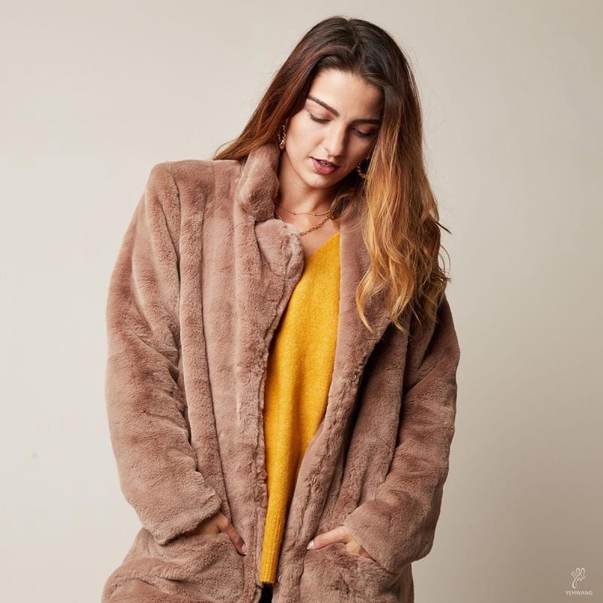 Faux fur jas Winter BlissBruine mantelnepbont
