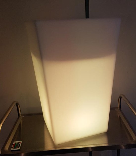 Bloempot met LED verlichting 70 cm hoog | bol.com