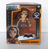 Wonder Woman figurine en métal Batman vs Superman Marvel