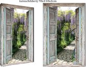 Buitencanvas op houten frame gespannen - 75x100x2 cm - openslaande houten deuren naar Laan met Blauwe regen - tuinposter - tuin decoratie - tuinposters buiten - tuinschilderij