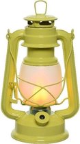 Gele LED licht stormlantaarn 24 cm met vlam effect - Campinglamp/campinglicht - Vuur LED lamp