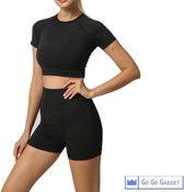 Sport outfit | high waist korte broek | crop top met korte mouw | naadloos | squatproof | zwart | L