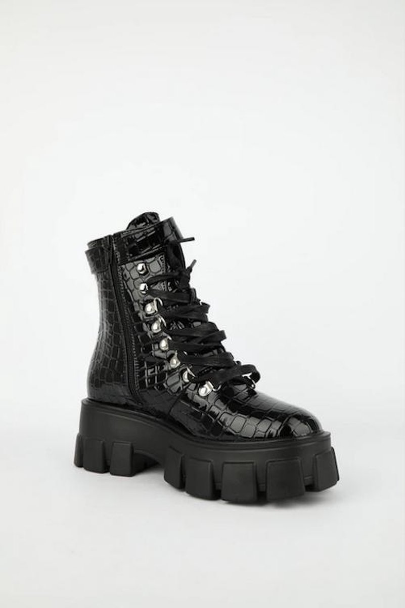 LISSY BOOTS - Zwarte laarsjes met dikke zool - Biker Boots | bol