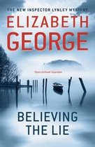 Boek cover Believing the Lie van Elizabeth George (Onbekend)