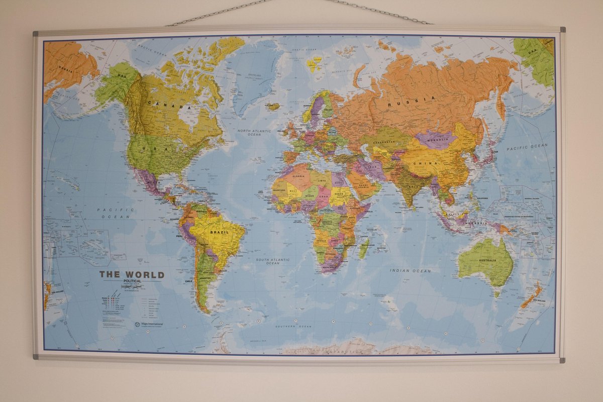 Magneetbord Wereld politiek World Engels Maps International 1/30M 85 x 136cm  bol.com