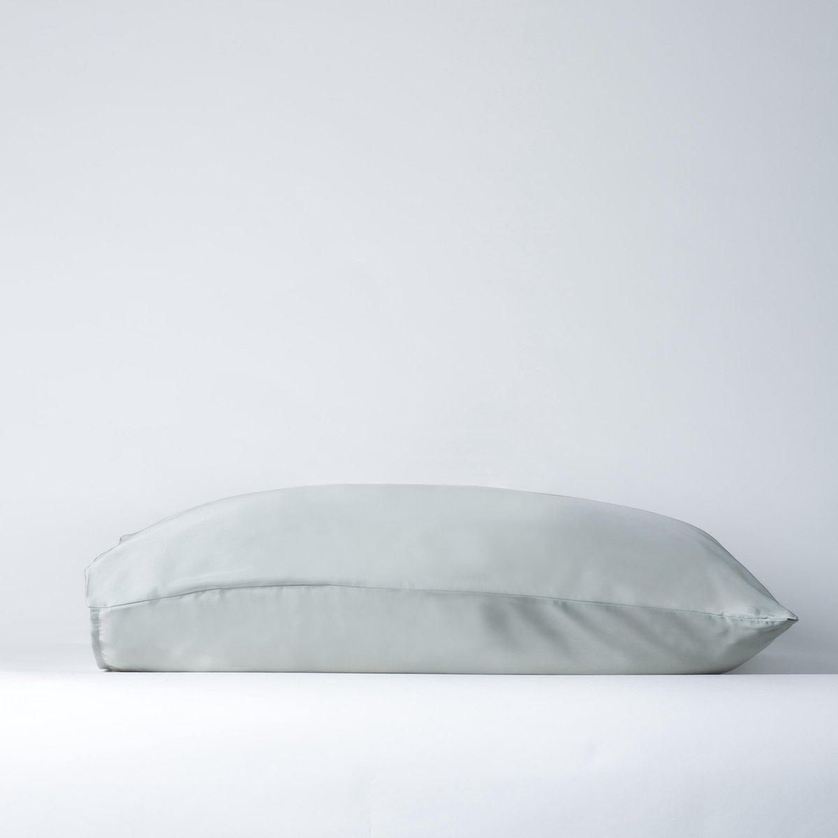 Coco & Cici - Tencel kussensloop - 60 x 70 - zonder volant - groen grijs - beauty pillow - zacht, luxe en duurzaam beddengoed