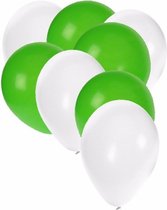 30x ballonnen wit en groen - 27 cm - witte / groene versiering