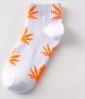 Wiet enkelsokken - Cannabis enkelsokken - Wietsokken - Cannabissokken - wit-oranje - Unisex Enkelsokken - Maat 36-45